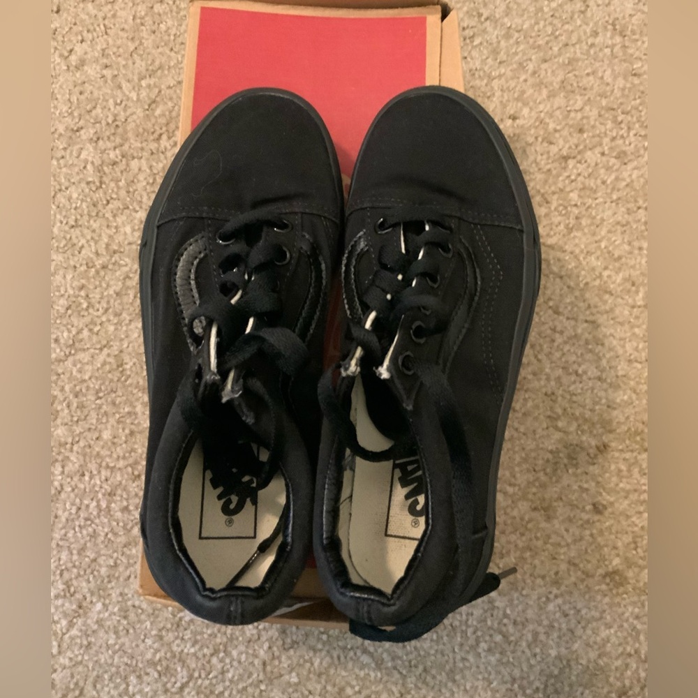 Vans Old Skool – Black, Size 5 Men, Worn but in Decent Condition